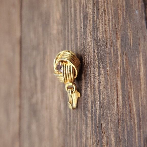 Eternal knot crystal‎ pendant - Picture 3 of 3